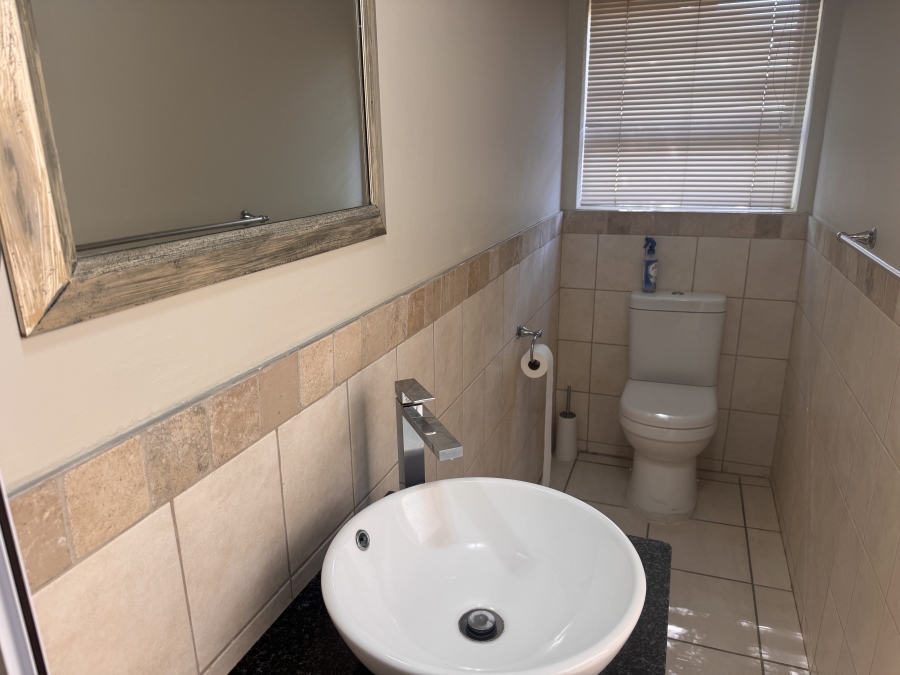 4 Bedroom Property for Sale in Monte Christo Western Cape